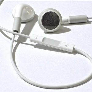 Apple Wired Earbud Headphone Jack Unopened White